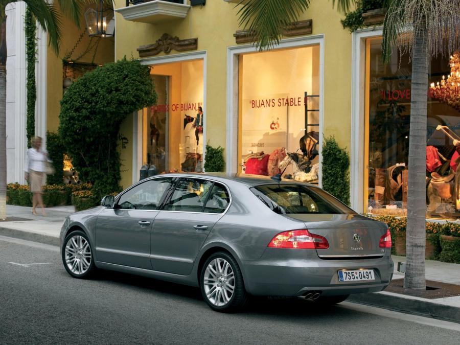  Skoda Superb 2008 года  (фото 50 из 131)